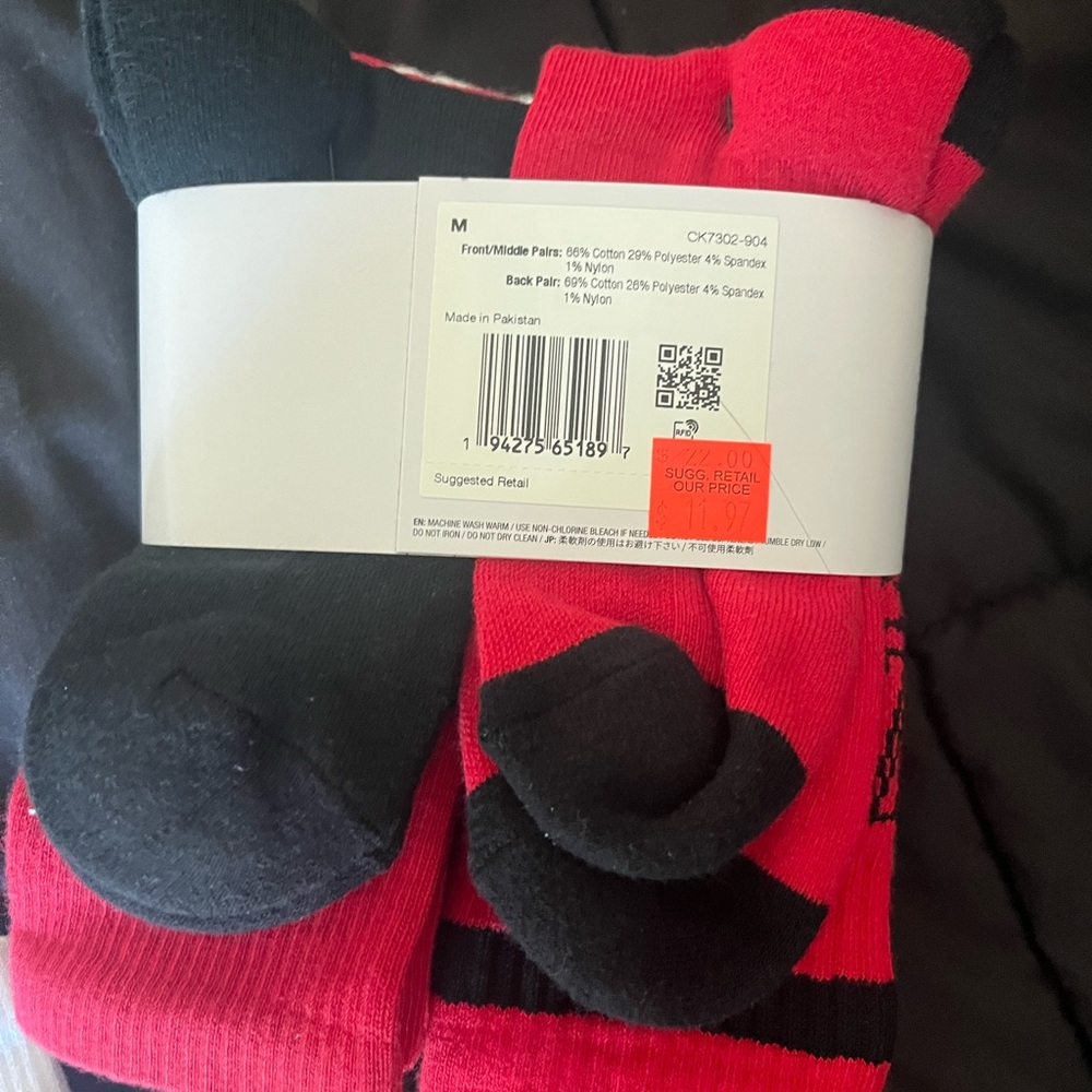 Nike Men's Athletic Socks - Red, Black, White CK7302-904 medium youth women - Picture 5 of 5